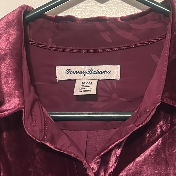 Tommy Bahama Velvet Sands Silk Blend LS Shirt Red Medium - Picture 3 of 9